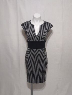 Trina Turk Chevron Wool Blend Bodycon Sheath Dress 0 Career Preppy Office Chic